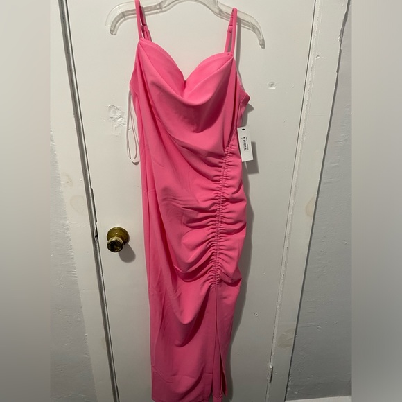 NWT  Donna Morgan Shirred Drape Neck Maxi Dress - Picture 2 of 9